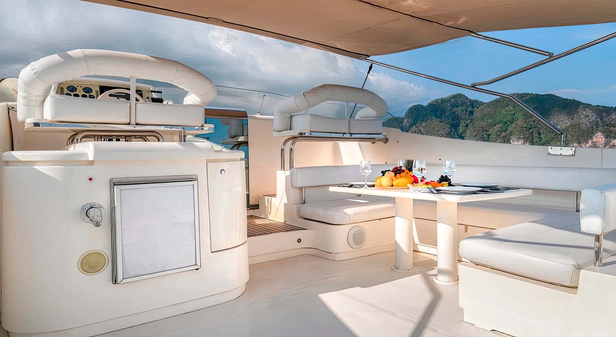 Аренда яхты Ferretti 80 Sofia на Пхукете